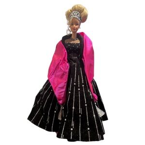 1998 Happy Holidays Special Edition Barbie